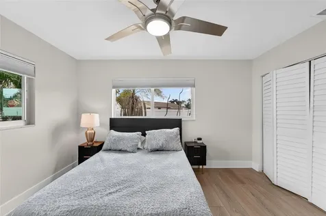 2 79th Street S St Petersburg FL 33707