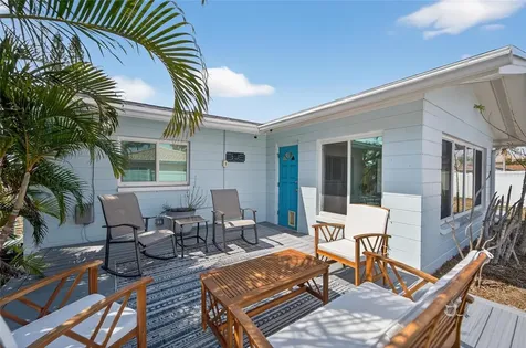 2 79th Street S St Petersburg FL 33707