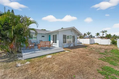 2 79th Street S St Petersburg FL 33707