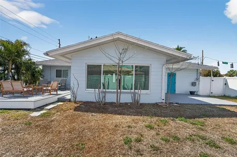 2 79th Street S St Petersburg FL 33707