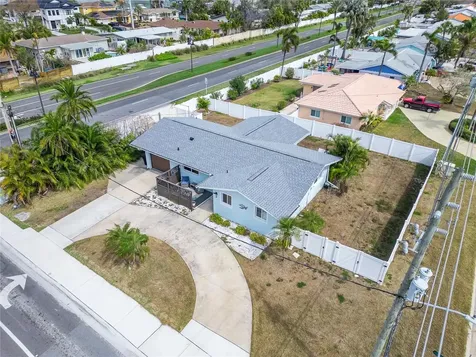 2 79th Street S St Petersburg FL 33707