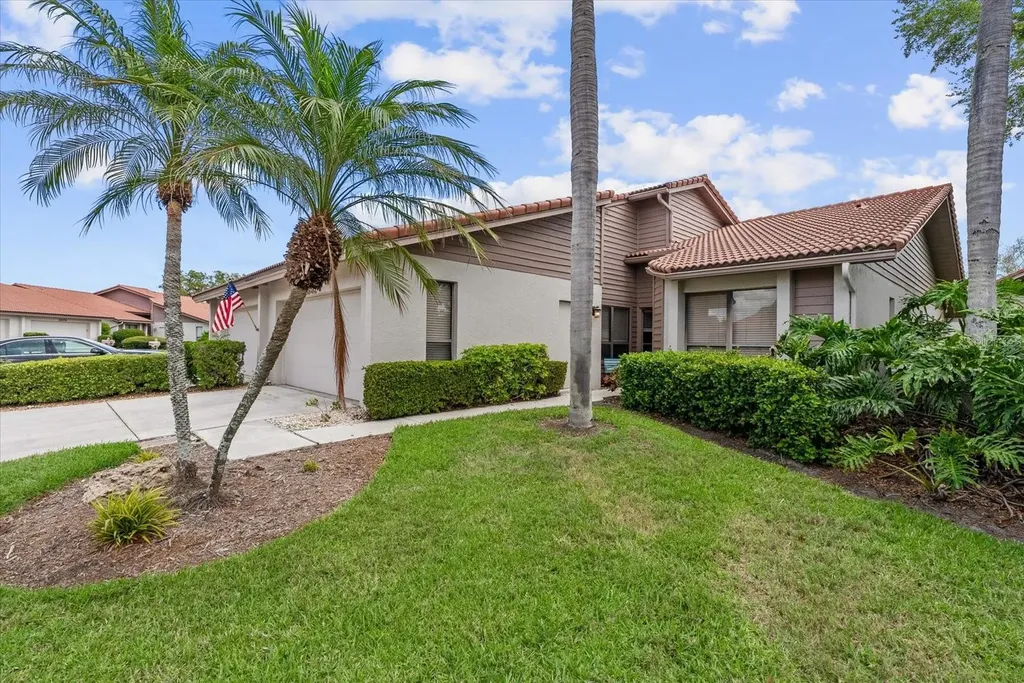 3862 Wilshire Circle W Sarasota FL 34238