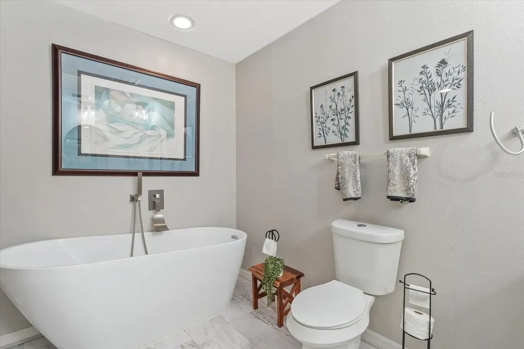 3862 Wilshire Circle W Sarasota FL 34238