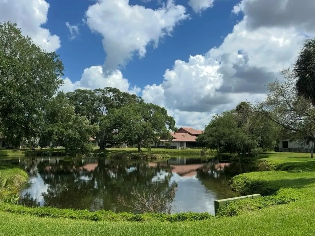 3862 Wilshire Circle W Sarasota FL 34238
