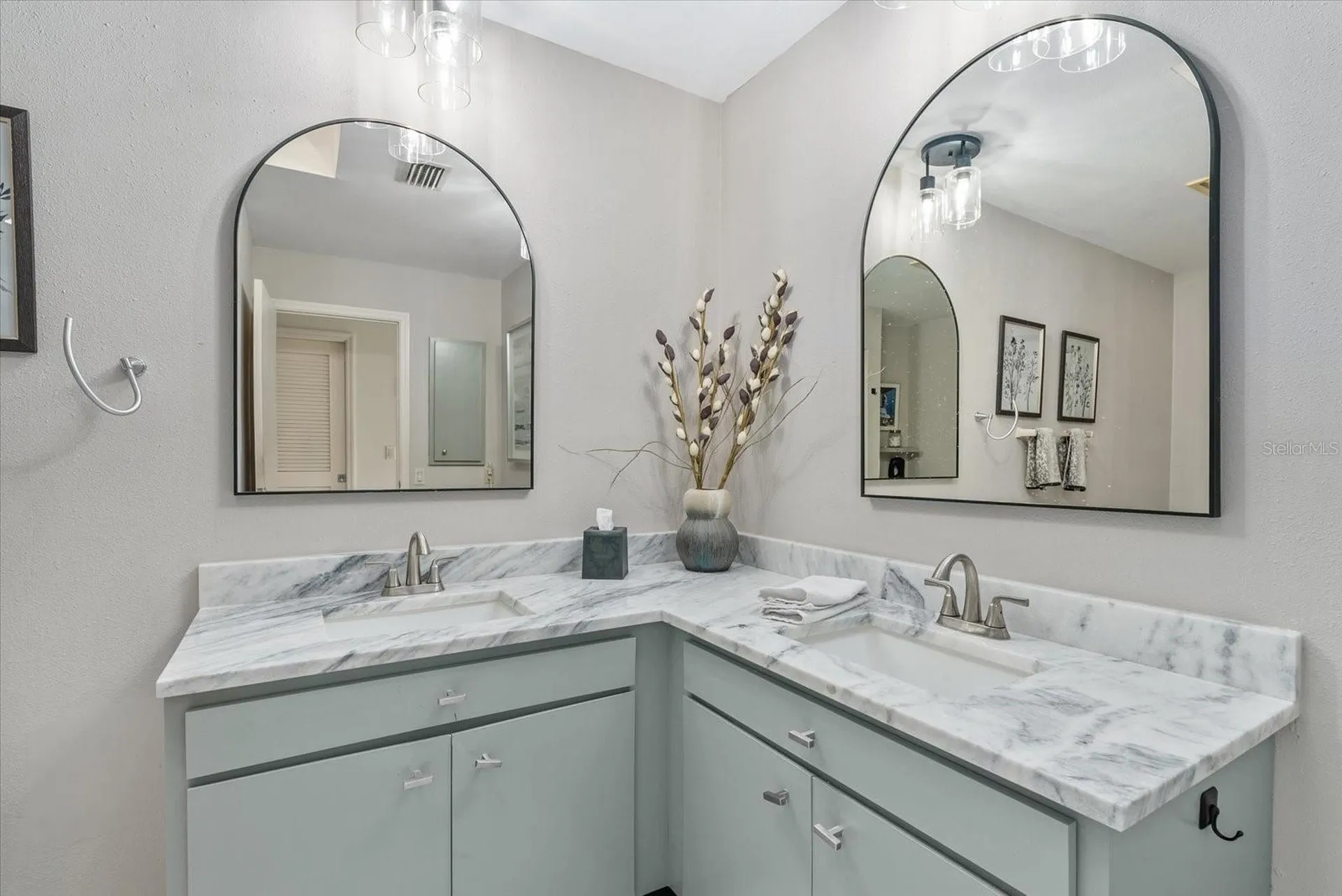 3862 Wilshire Circle W Sarasota FL 34238