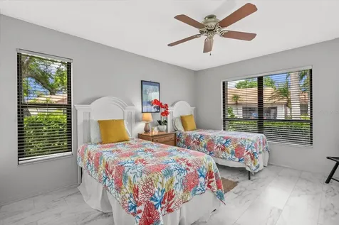 3862 Wilshire Circle W Sarasota FL 34238