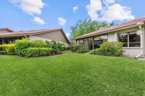 3862 Wilshire Circle W Sarasota FL 34238