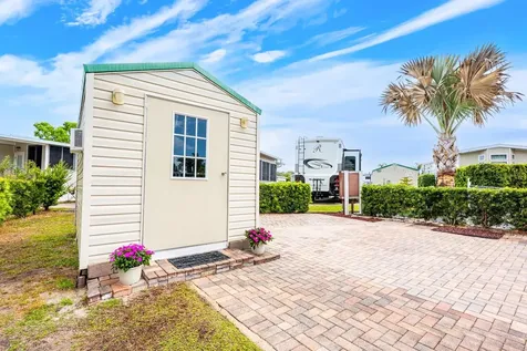 2410 Limewood Avenue Clermont FL 34714