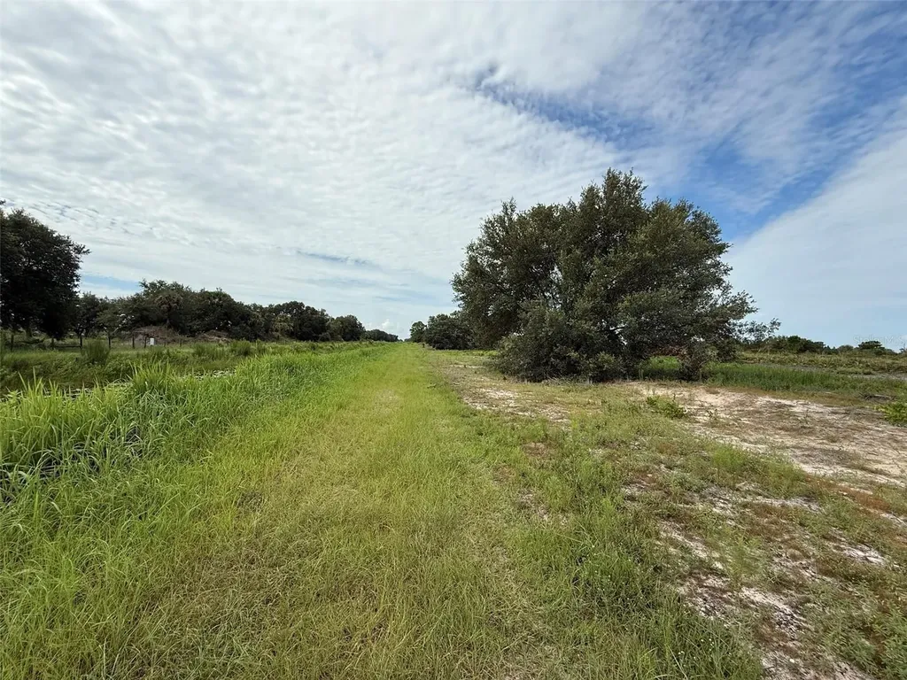 16814 NW 296th Street Okeechobee FL 34972