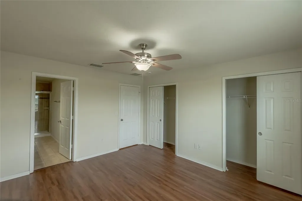 4912 White Sanderling Court Tampa FL 33619