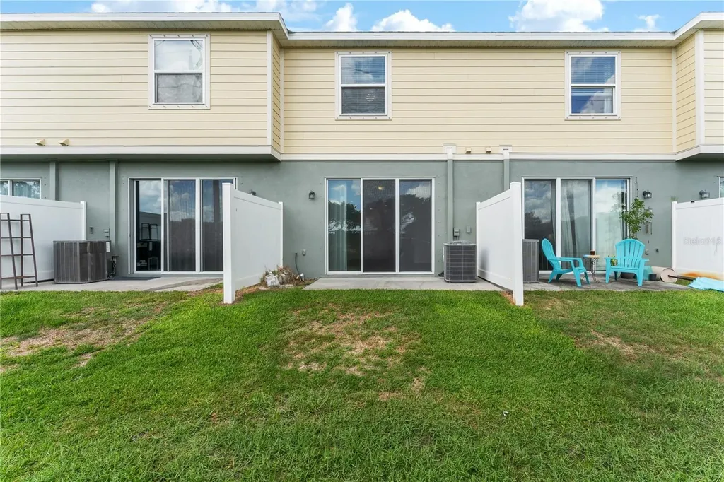4912 White Sanderling Court Tampa FL 33619