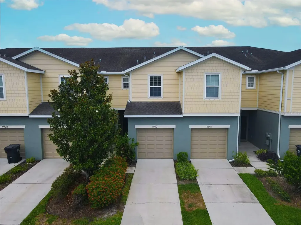 4912 White Sanderling Court Tampa FL 33619