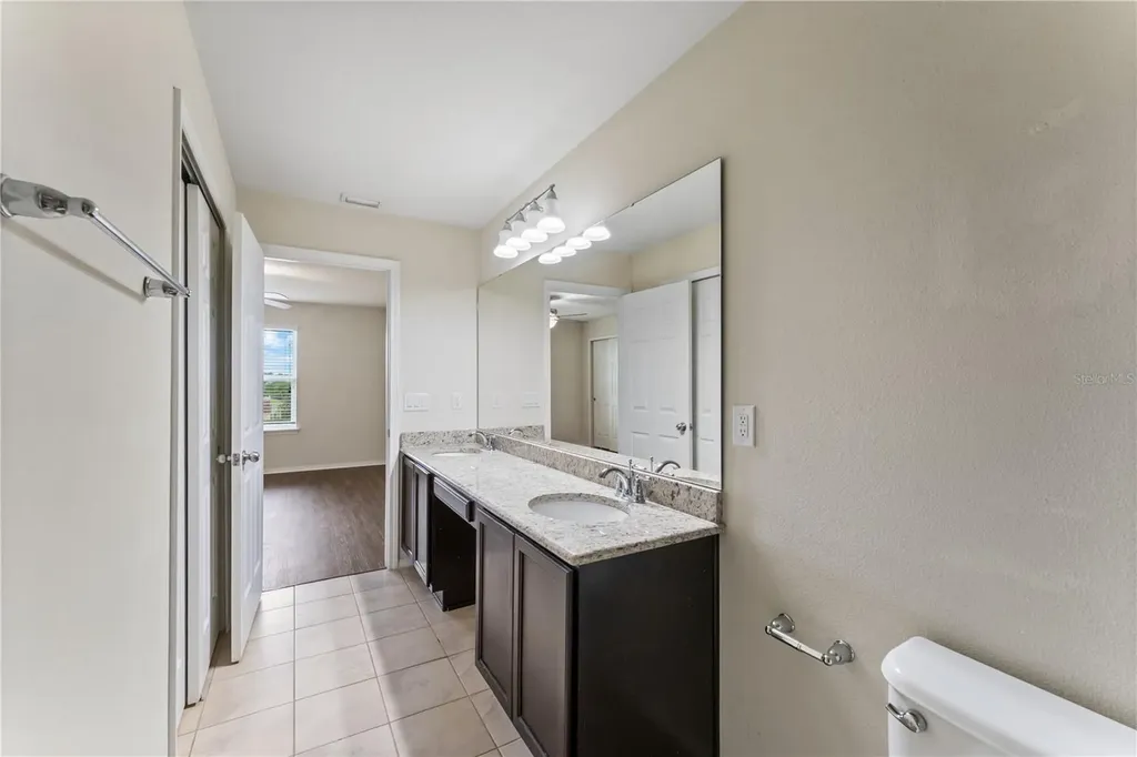 4912 White Sanderling Court Tampa FL 33619