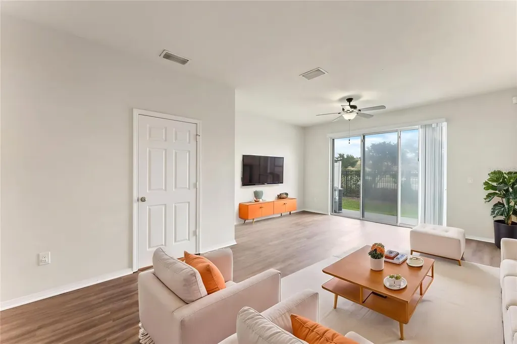 4912 White Sanderling Court Tampa FL 33619