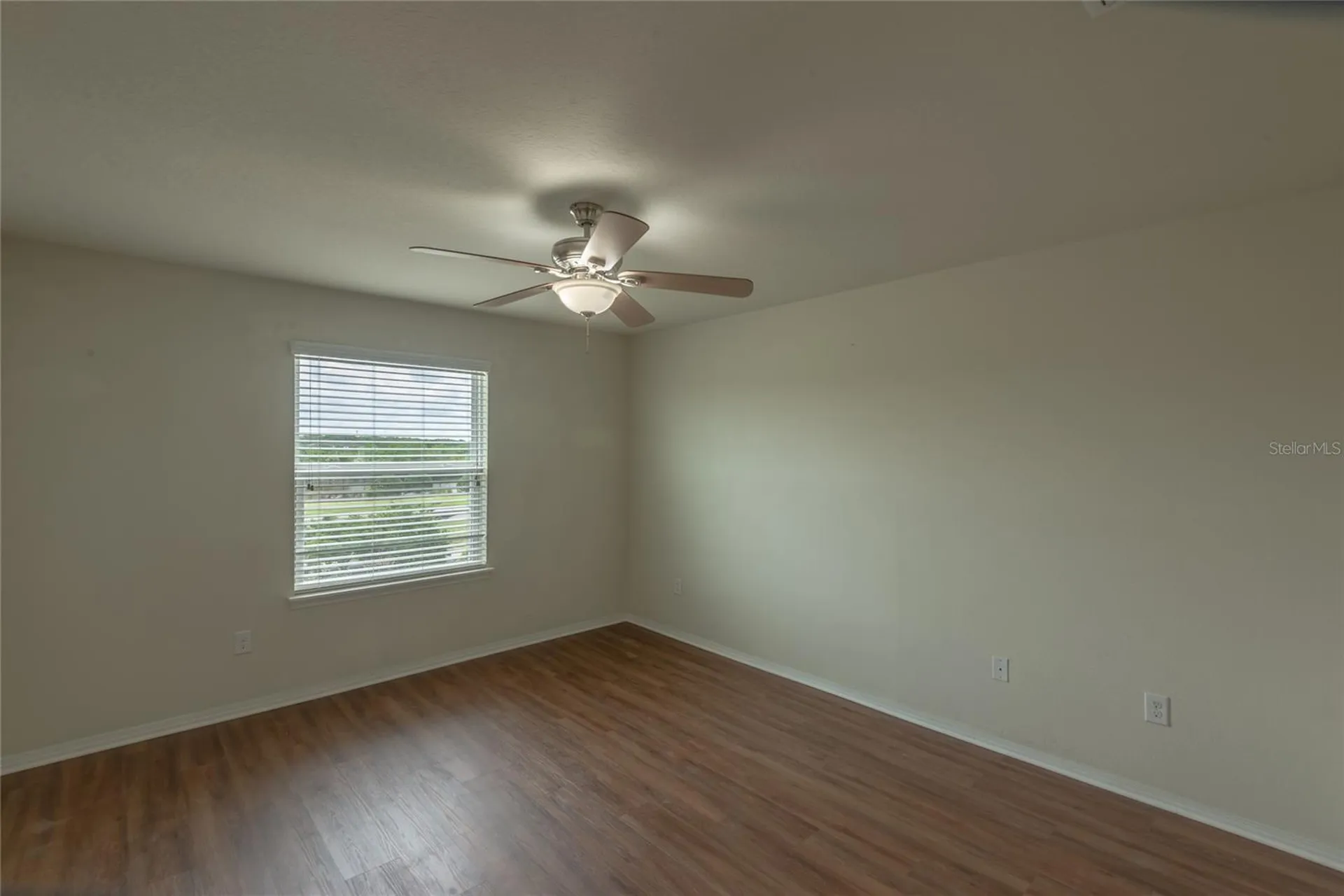 4912 White Sanderling Court Tampa FL 33619