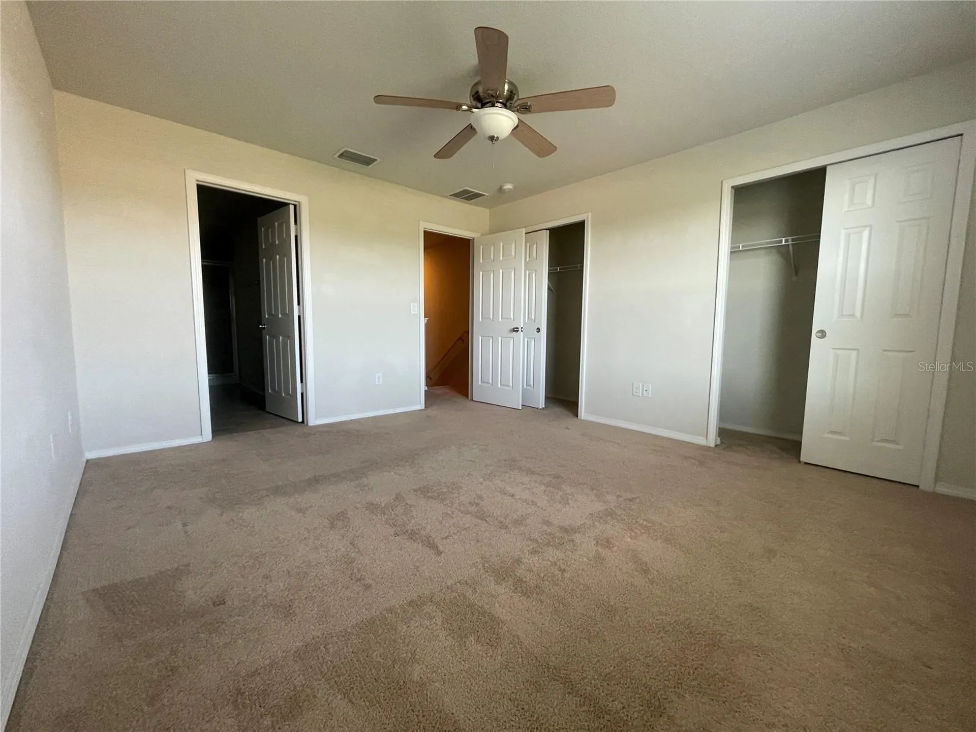 4912 White Sanderling Court Tampa FL 33619