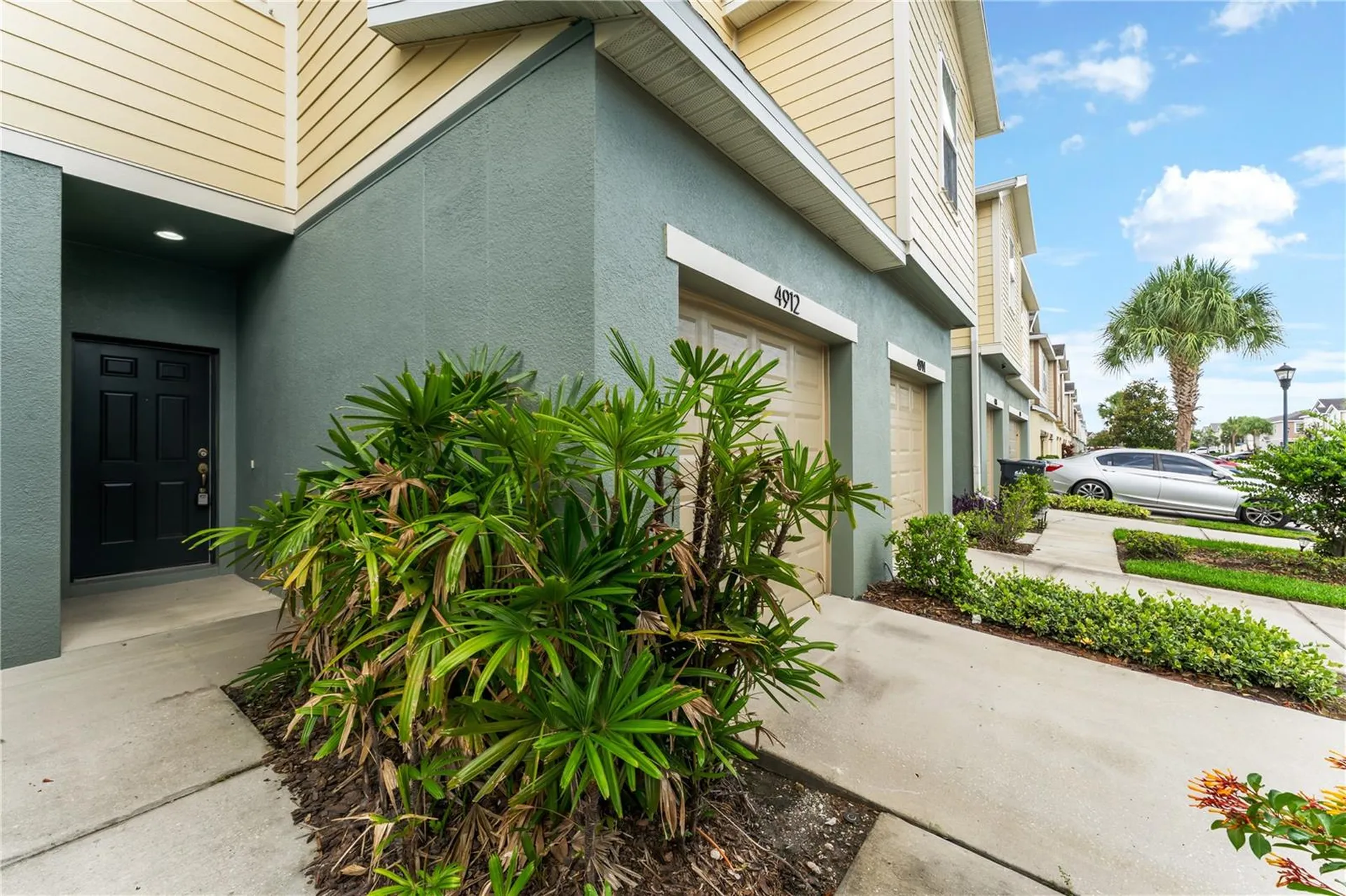 4912 White Sanderling Court Tampa FL 33619