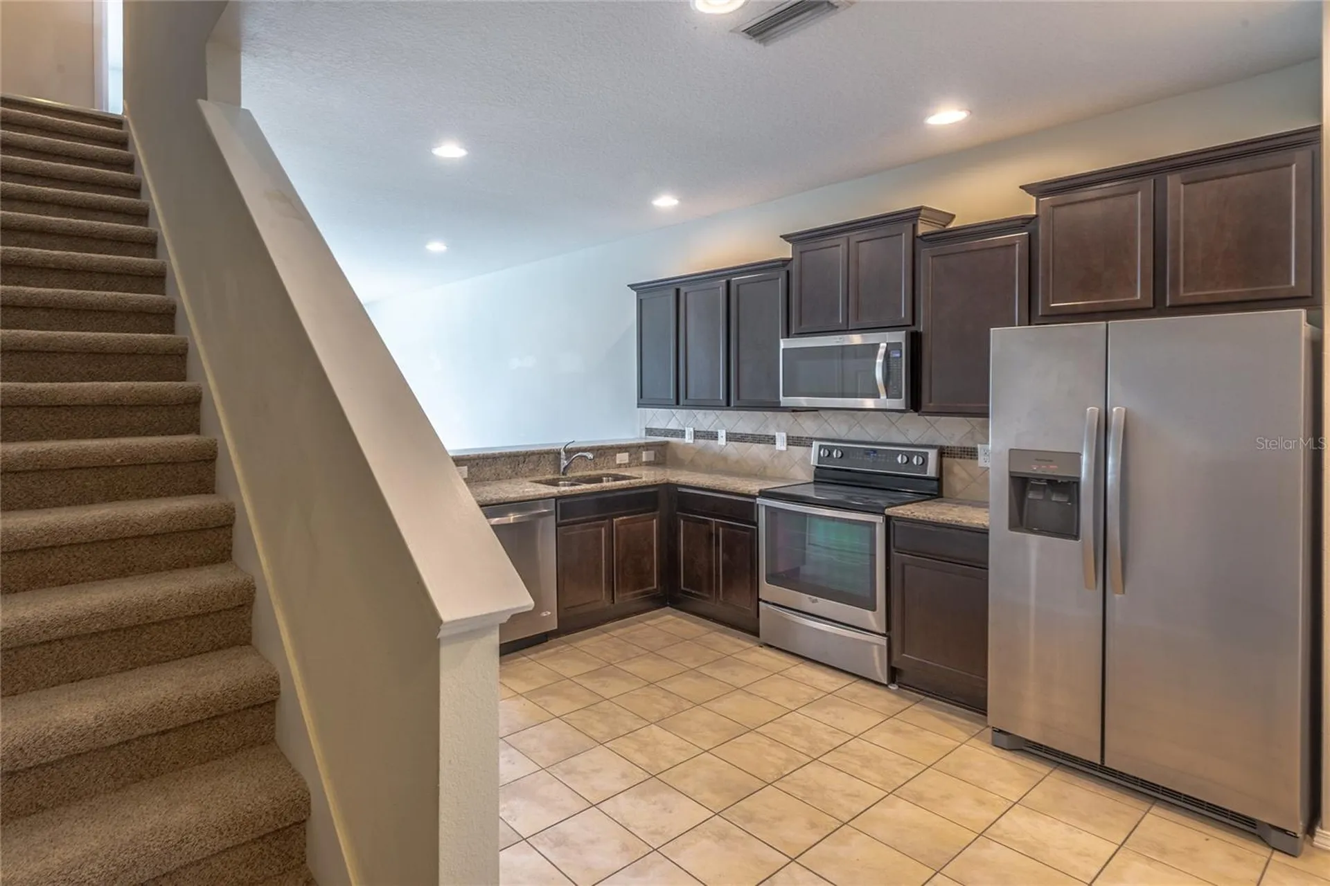 4912 White Sanderling Court Tampa FL 33619