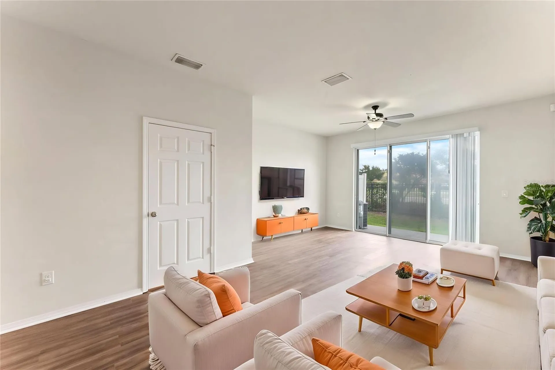 4912 White Sanderling Court Tampa FL 33619