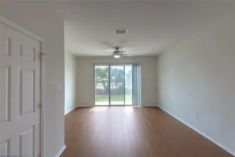4912 White Sanderling Court Tampa FL 33619