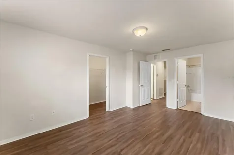 4912 White Sanderling Court Tampa FL 33619