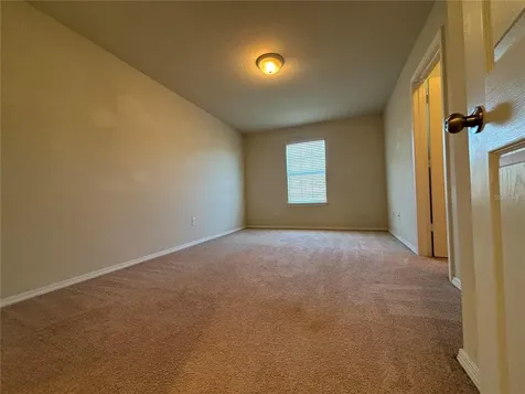 4912 White Sanderling Court Tampa FL 33619
