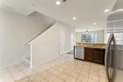 4912 White Sanderling Court Tampa FL 33619