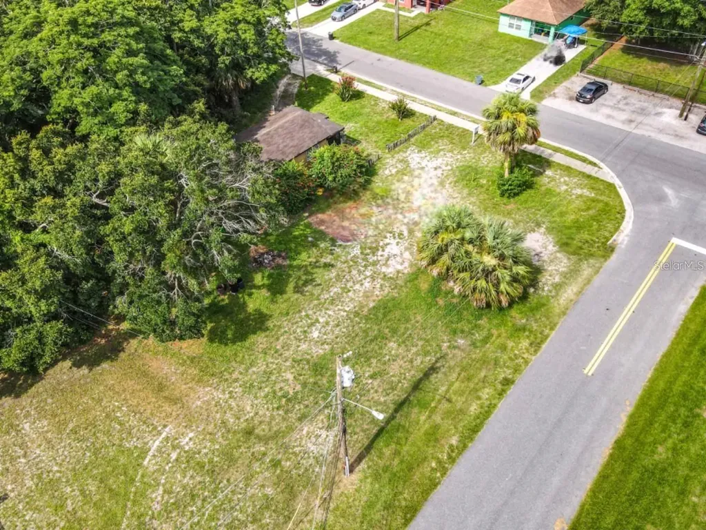 939 Moton Avenue Sanford FL 32771