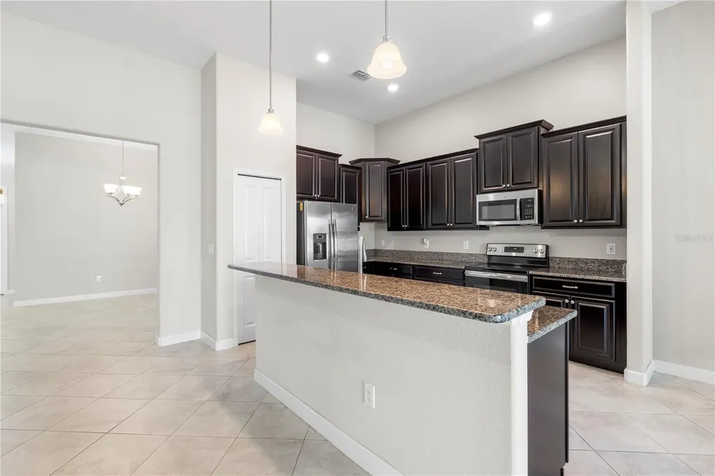 9864 Smarty Jones Drive Ruskin FL 33573