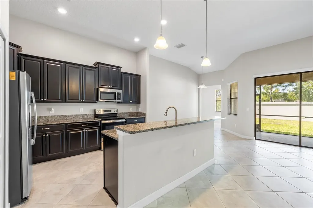 9864 Smarty Jones Drive Ruskin FL 33573