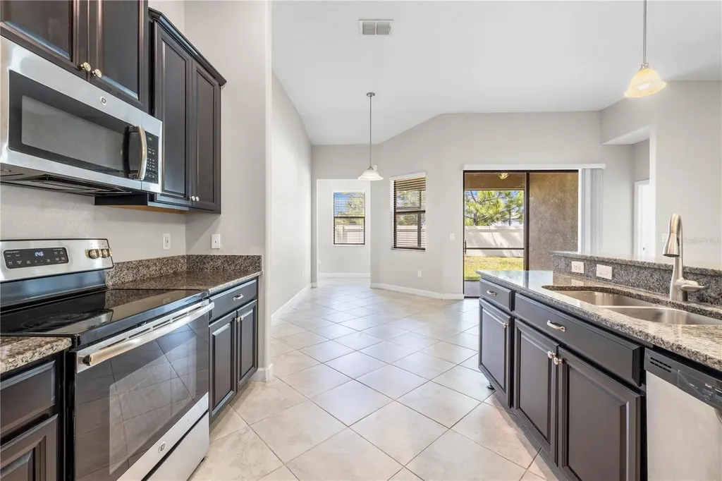 9864 Smarty Jones Drive Ruskin FL 33573