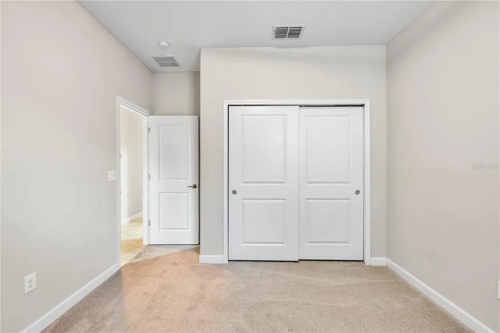 9864 Smarty Jones Drive Ruskin FL 33573