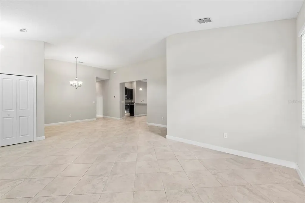 9864 Smarty Jones Drive Ruskin FL 33573