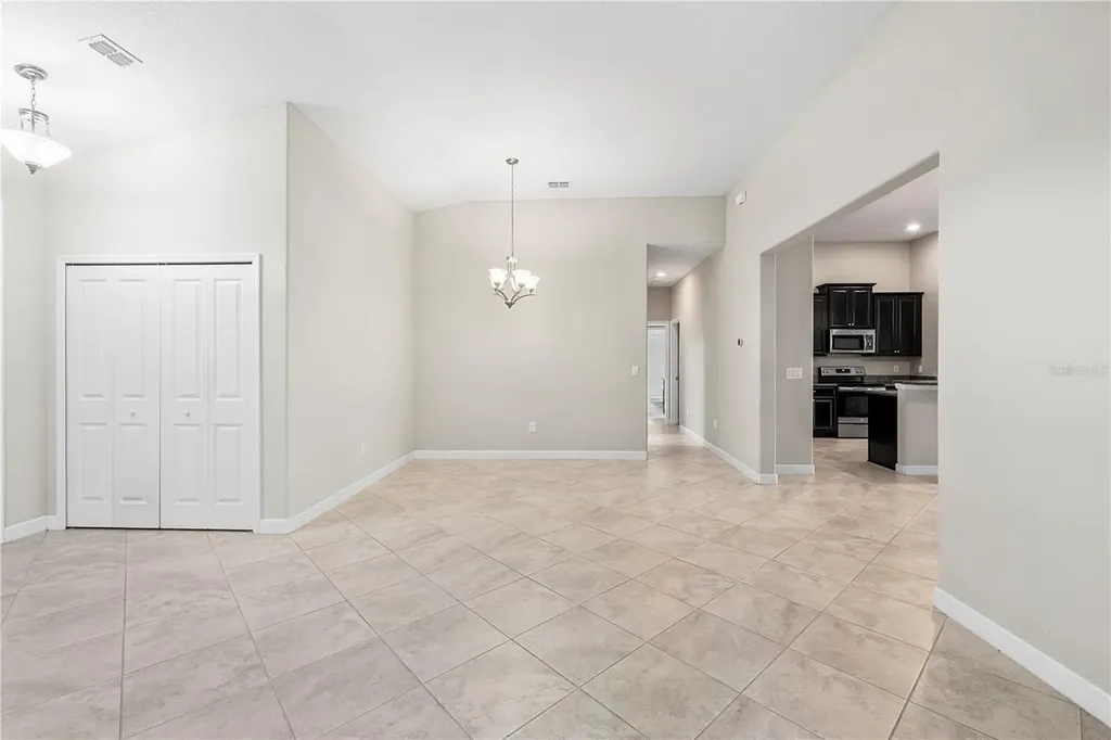 9864 Smarty Jones Drive Ruskin FL 33573