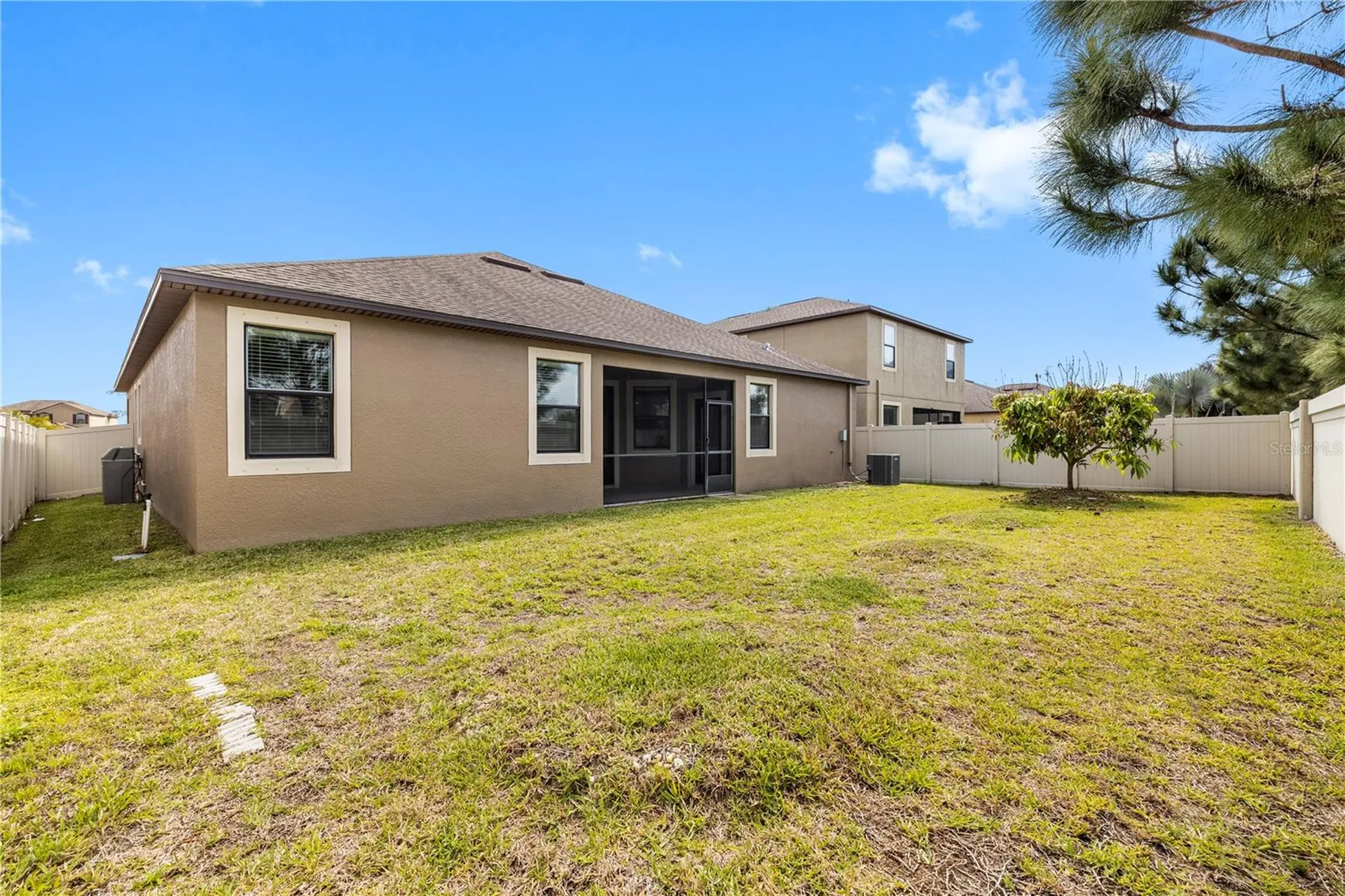 9864 Smarty Jones Drive Ruskin FL 33573