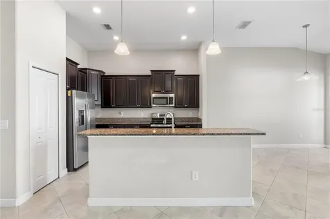9864 Smarty Jones Drive Ruskin FL 33573