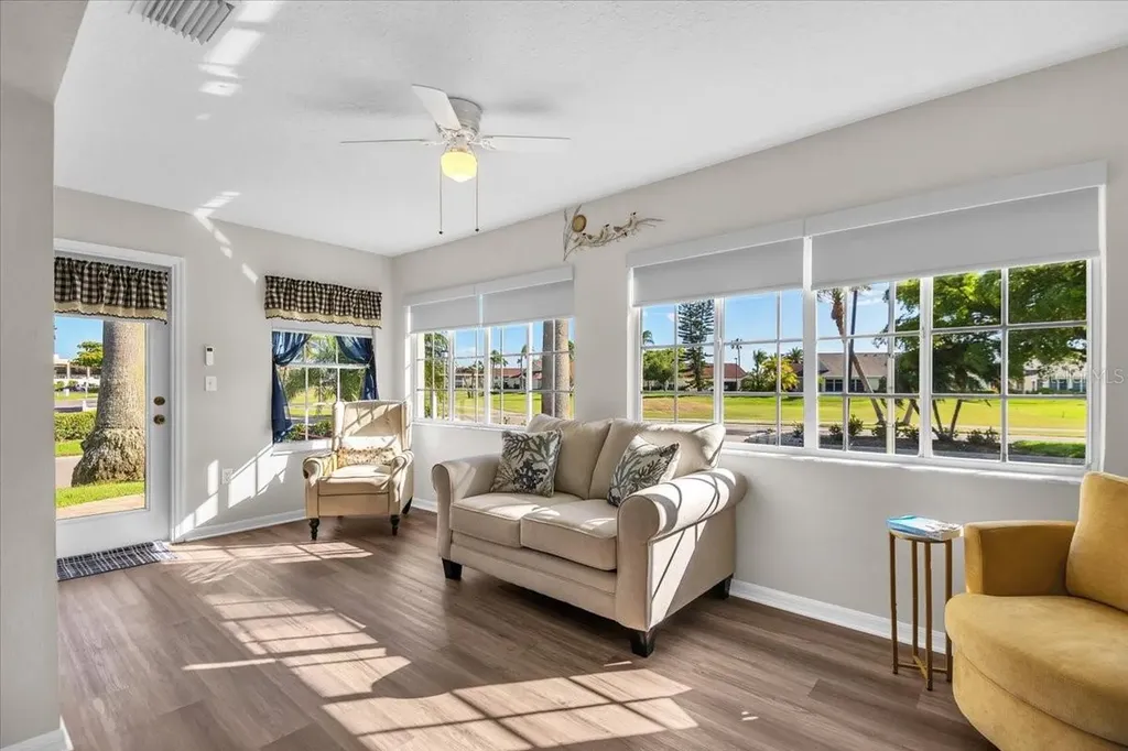 2903 Fiddlers Bend Palmetto FL 34221