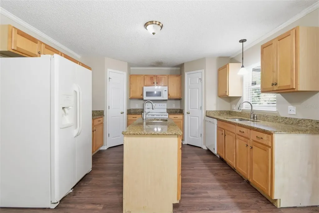 12916 Parkington Drive Gibsonton FL 33534
