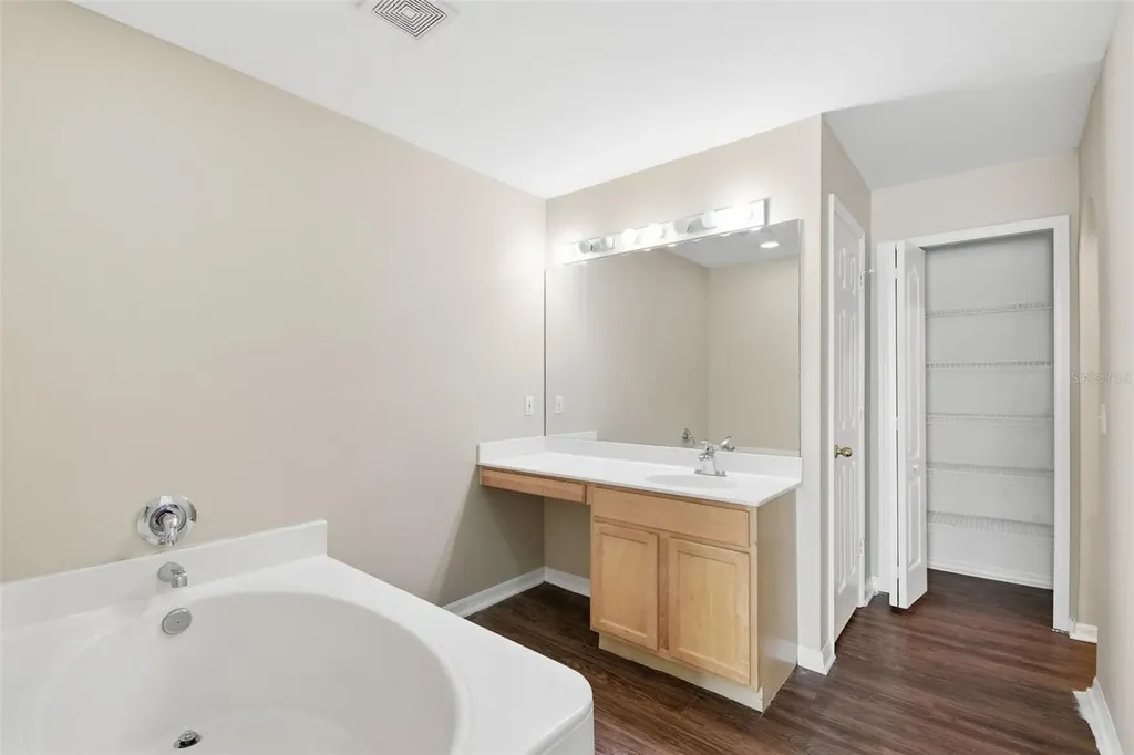 12916 Parkington Drive Gibsonton FL 33534