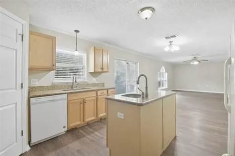 12916 Parkington Drive Gibsonton FL 33534