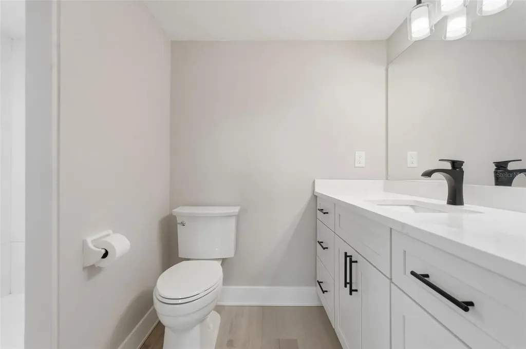9278 78th Place Seminole FL 33777