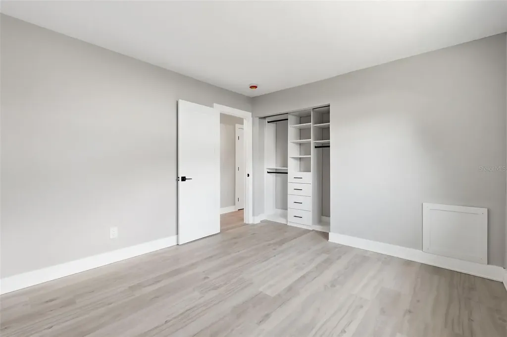 9278 78th Place Seminole FL 33777