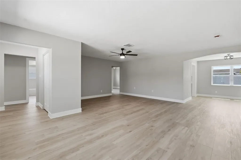 9278 78th Place Seminole FL 33777