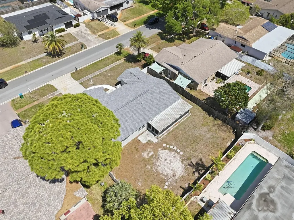 9278 78th Place Seminole FL 33777