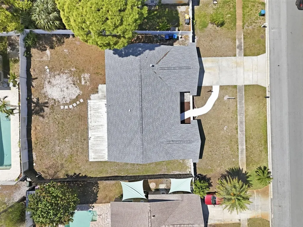 9278 78th Place Seminole FL 33777