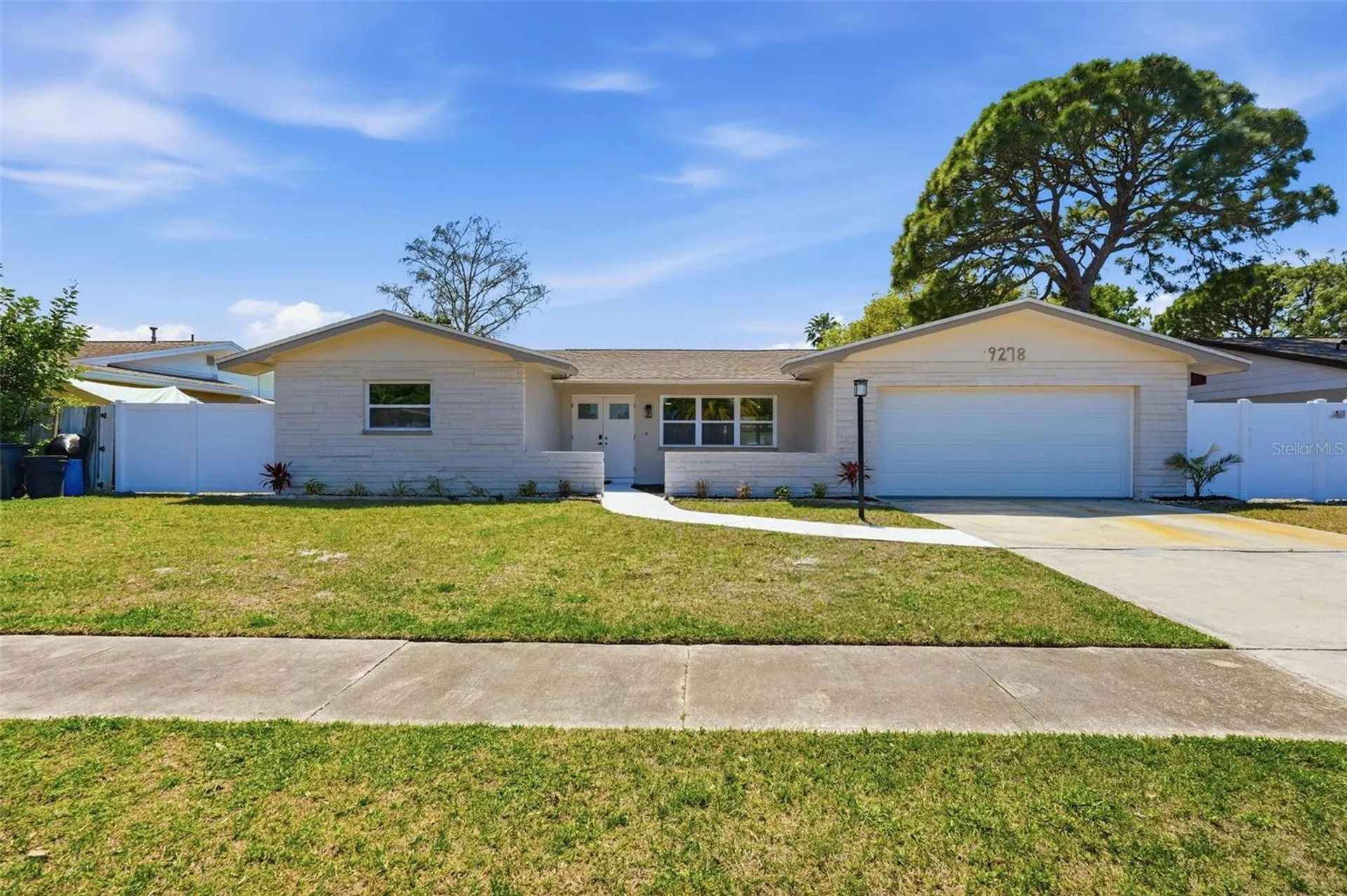 9278 78th Place Seminole FL 33777