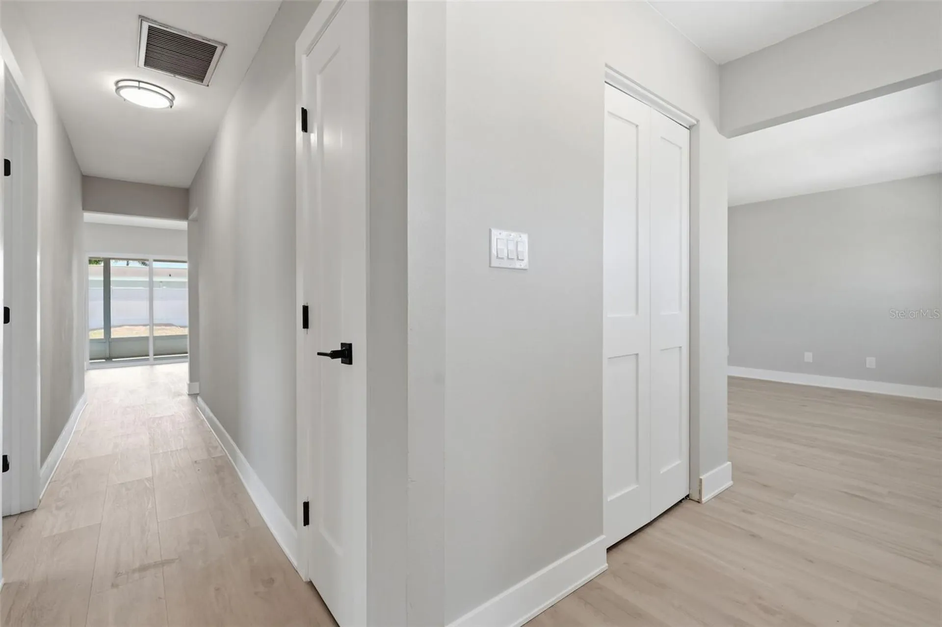 9278 78th Place Seminole FL 33777