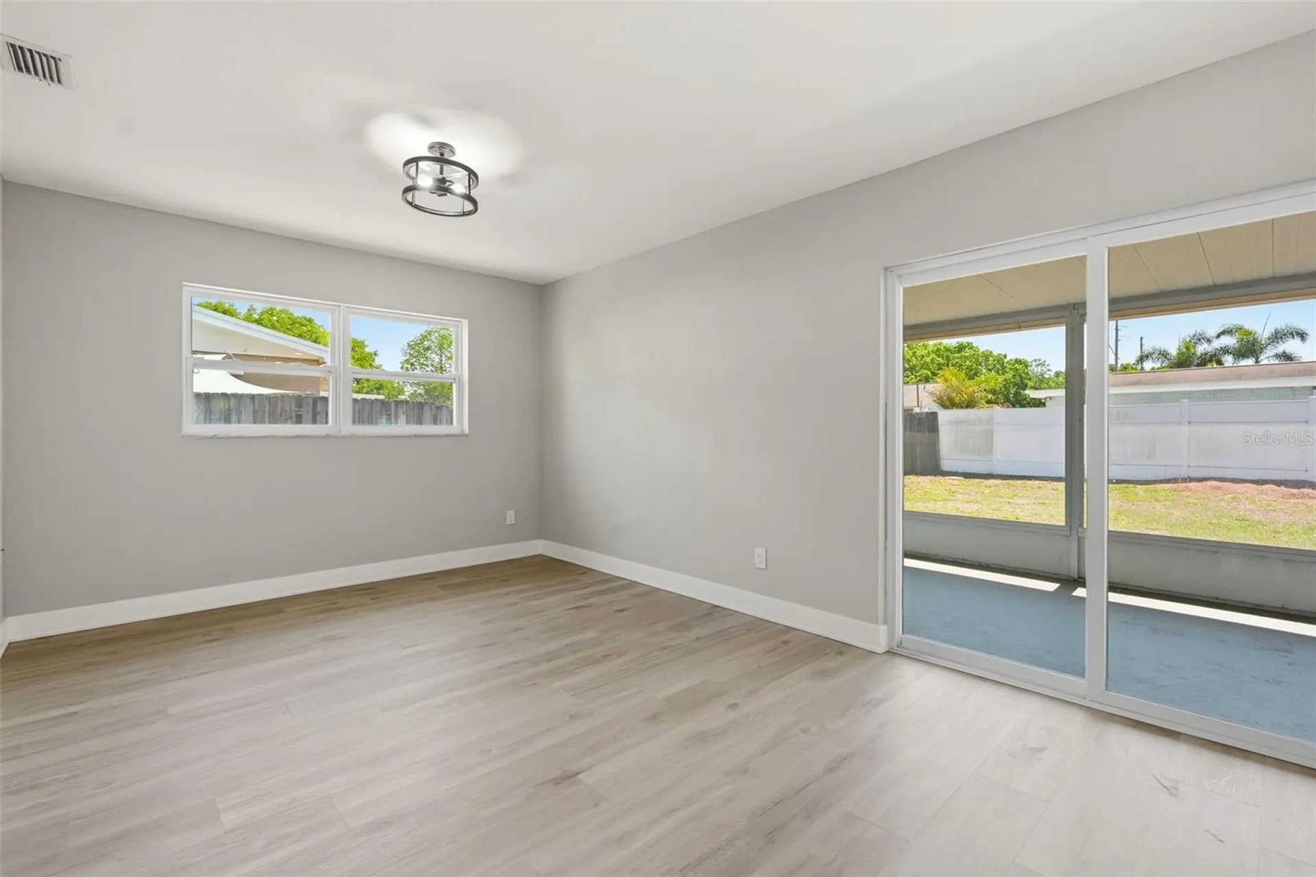 9278 78th Place Seminole FL 33777