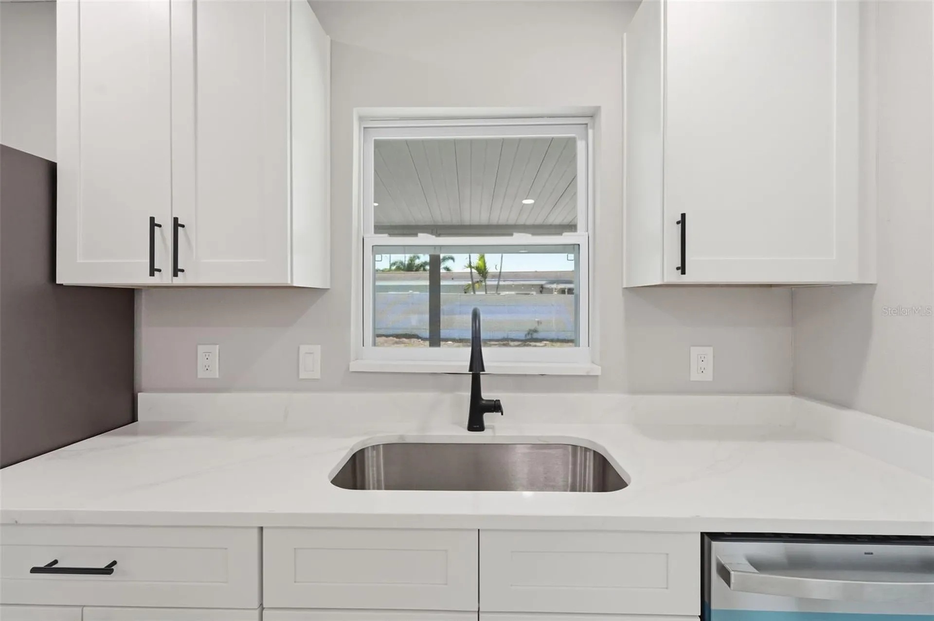 9278 78th Place Seminole FL 33777