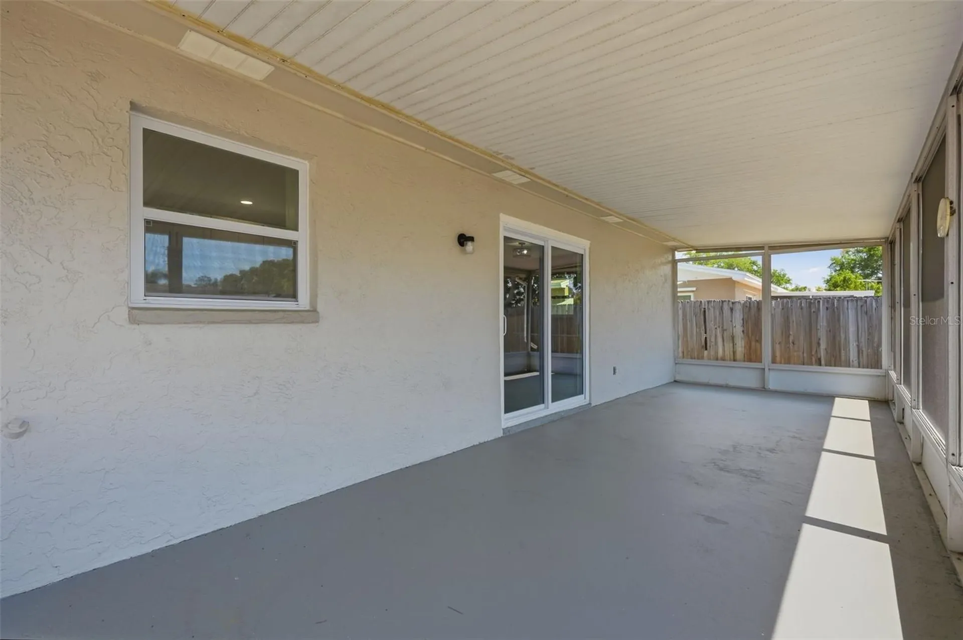 9278 78th Place Seminole FL 33777